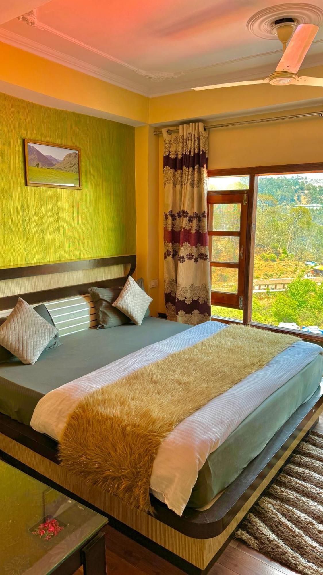 Hotel Apple Regency Shimla Exteriör bild