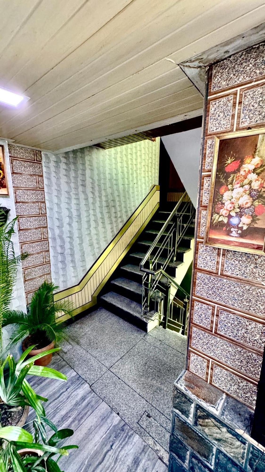 Hotel Apple Regency Shimla Exteriör bild
